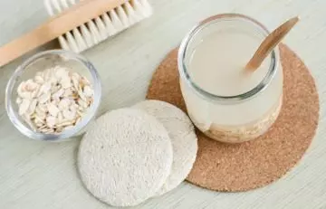 Things required for an oatmeal bath to manage back acne