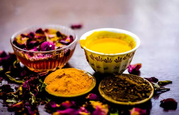 Sandalwood and rose water to get rid of milia