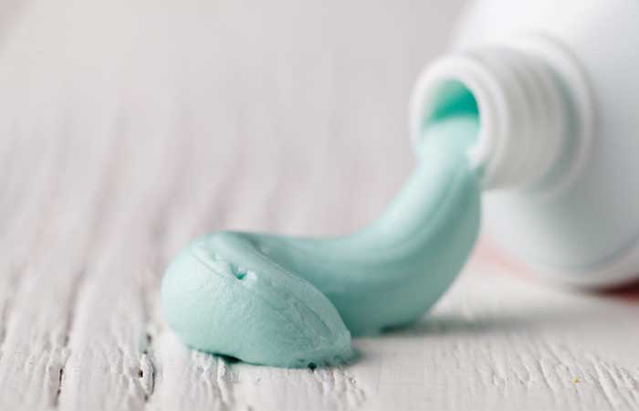 Toothpaste to get rid of milia