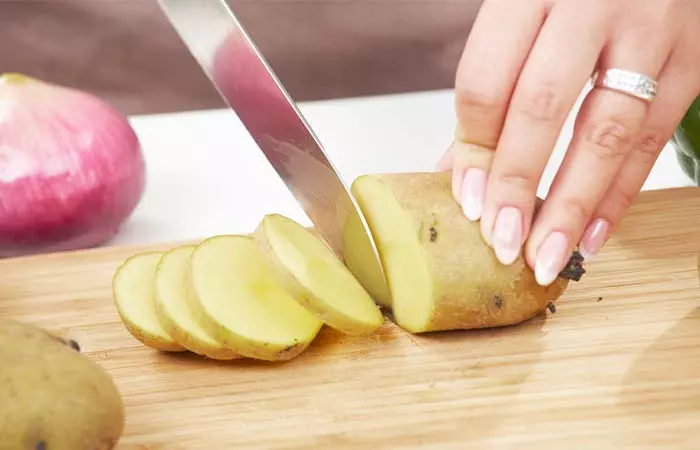 Using Potatoes For Under Eye Bags 