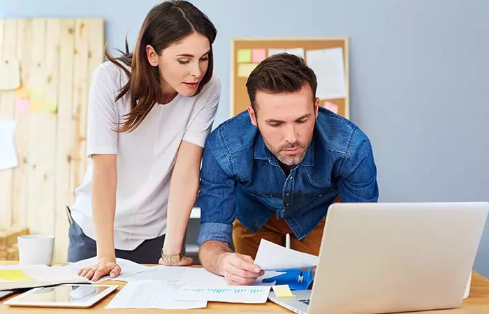 7 Conversations You Should Be Able To Have With Your Boyfriend (4)