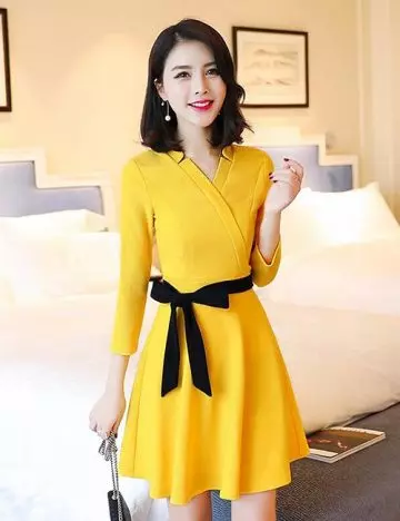 Semi-formal short dress for women