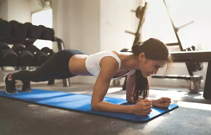 Working Out Too Much Interferes With Your Menstrual Cycle