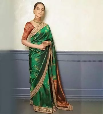 1. Contrast Your Blouse With Your Saree