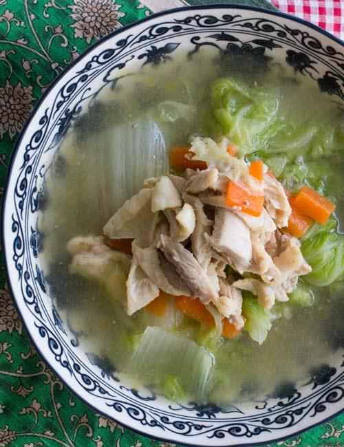 13. Sopa de repolho com frango