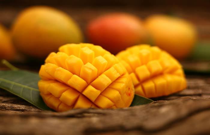 4. Mashed Mango Face Pack