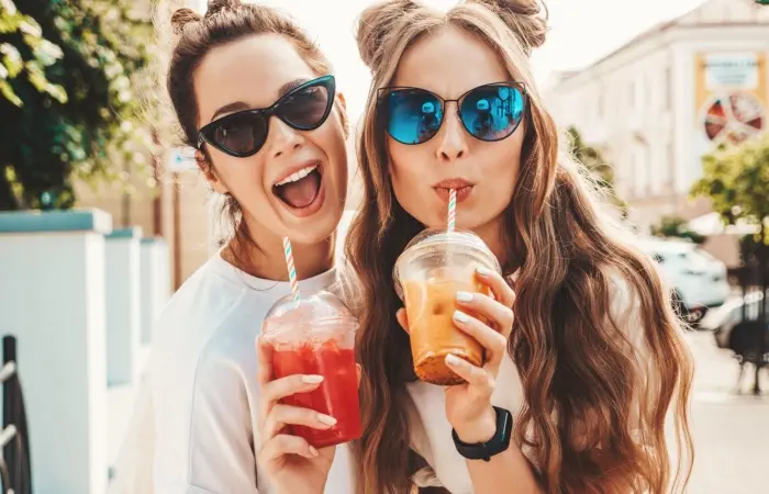 Pisces and Aquarius best friends