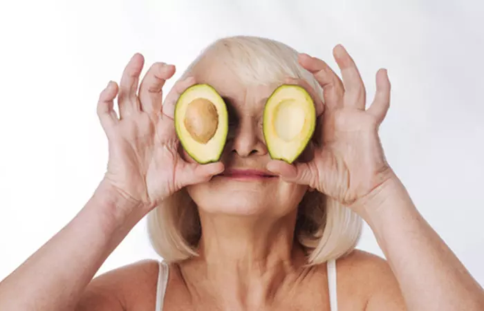2. Avocados Prevent Eye Diseases