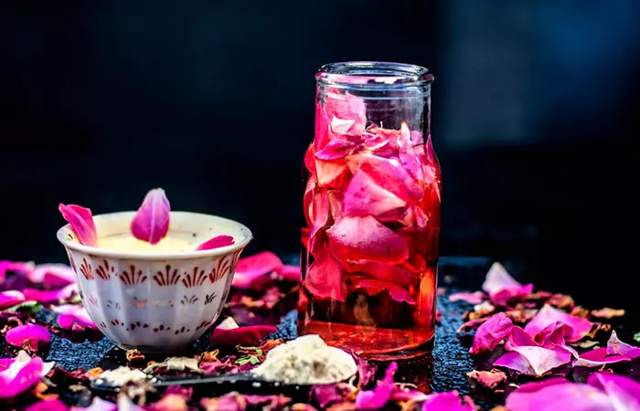 3. Sandalwood And Rose Water