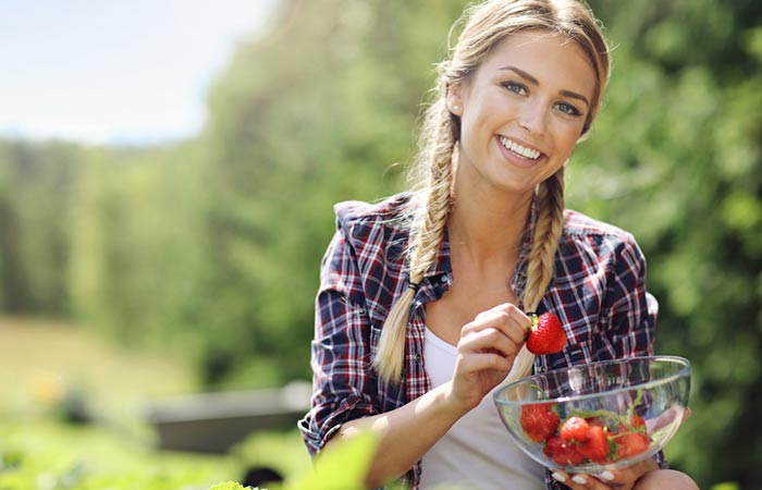 4. Strawberries To Shoo Away The Sunburns