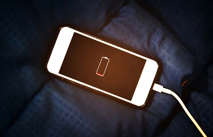 Misconception No. 2 Your Phone Should Drop To 0% Battery Before Plugging In 