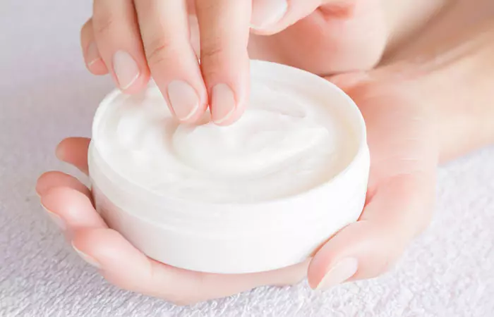 Glycolic acid benefits for skin moisturizing