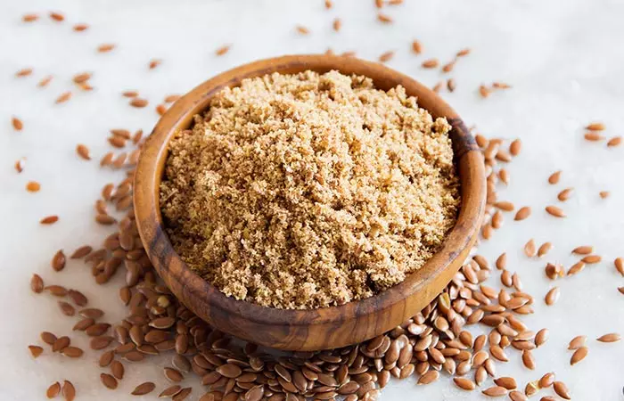 Ground flax seeds for hair growth