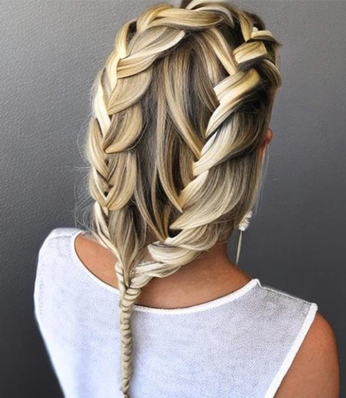 25 Chic Updos for Short Hair - Hairstyles Weekly