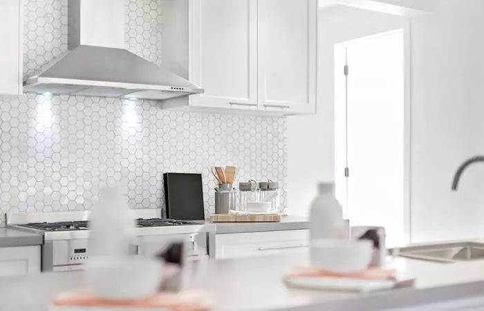 Open Kitchen Chimney 