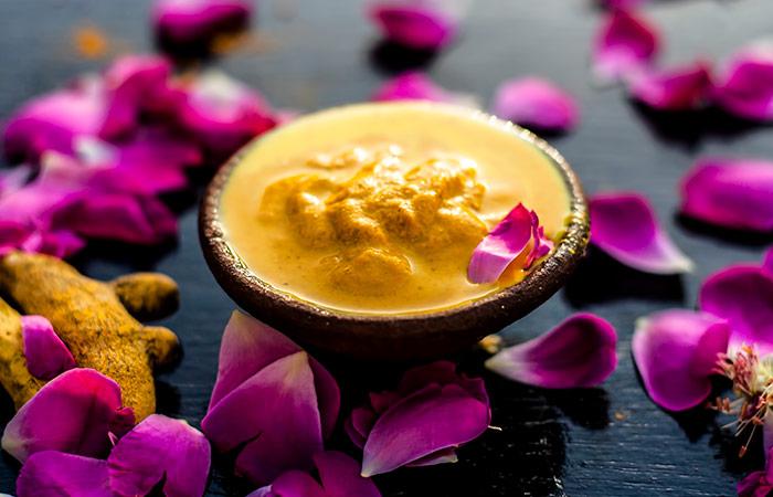 चेहरे पर चमक लाने के लिए उबटन