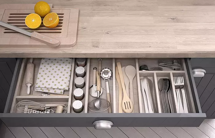 For Lubricating Drawers