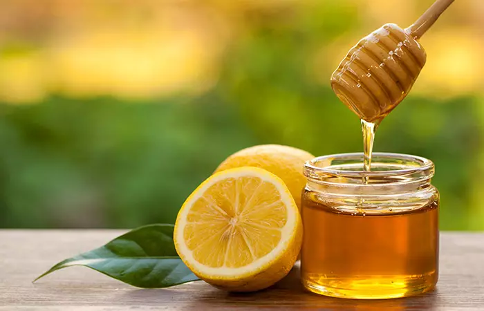 Lemon and honey face pack for glowing skin