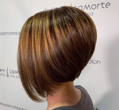 Inverted bob with the perfect curve