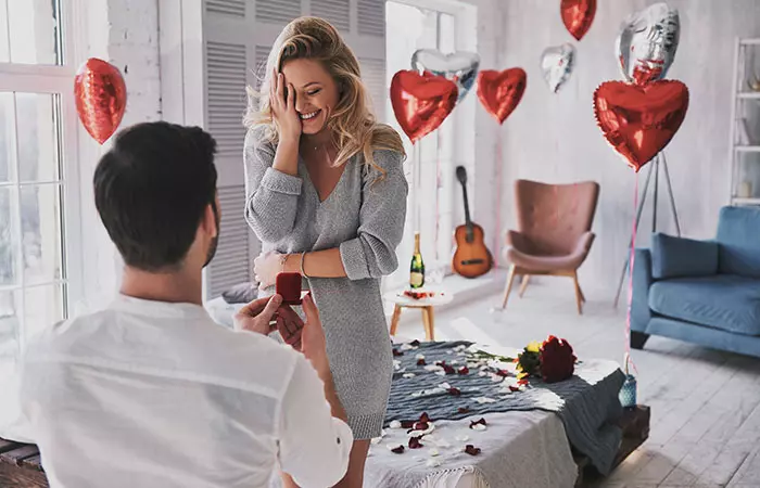 Why Your Significant Other Should Complement You, Not Complete You Why Your Significant Other Should Complement You, Not Complete You