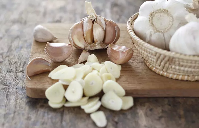 Garlic Get Rid Of White Spots On Fingernails - Garlic