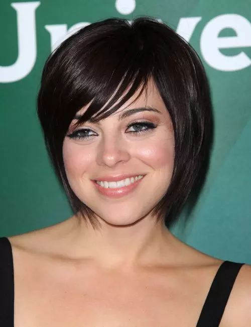 Ear-length bob hairstyle with sweeping fringe