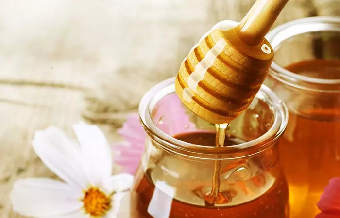 Honey For Lip Pimples in Hindi