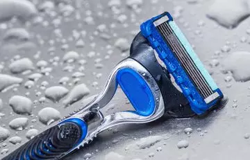 The Blades In Men’s Razors Are Packed Differently