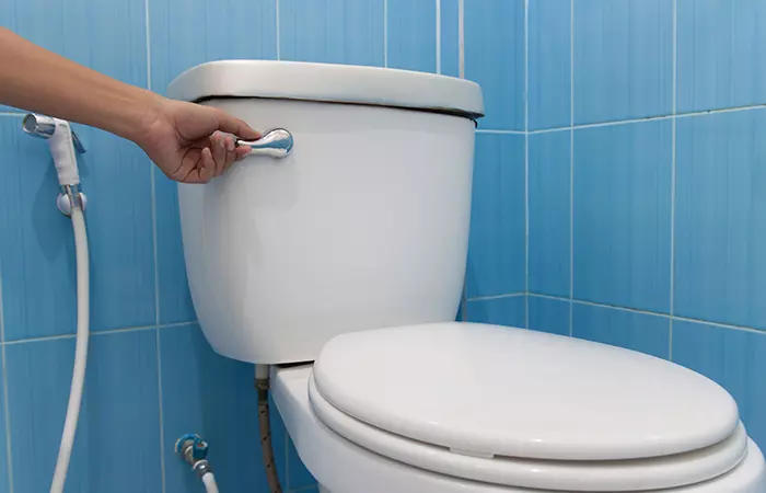 You’re Not Flushing With Your Lid Down