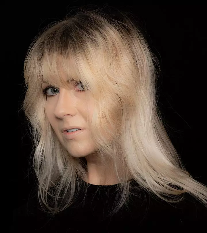 Woman with a short hush cut