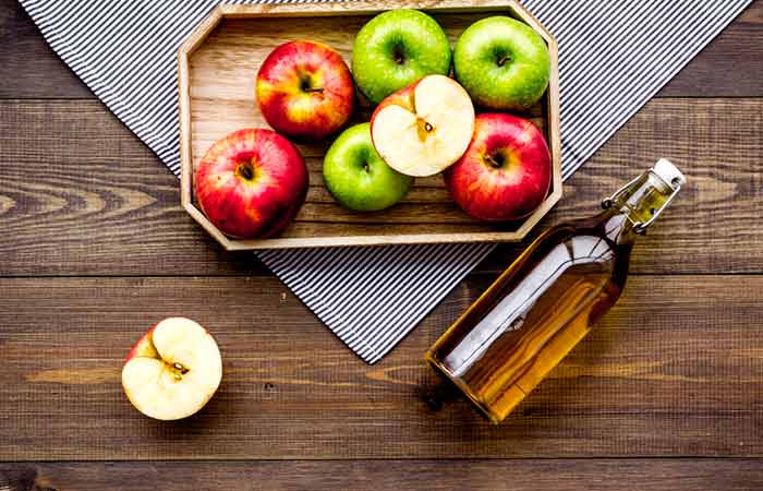Apple cider vinegar for jammed finger