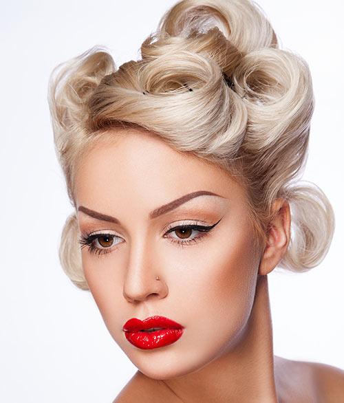 32 Fashionable Pin Up Hairstyles