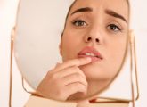 होंठों की सूजन के लिए घरेलू उपाय – Home Remedies for Swollen Lips In ...