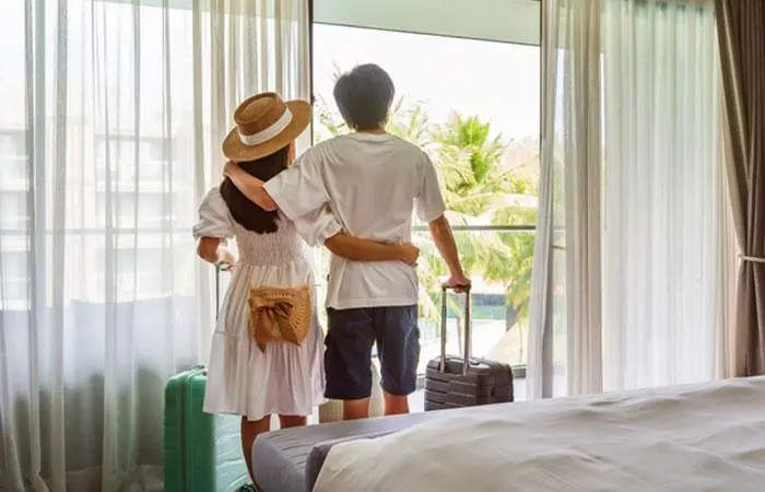 Should We Opt For A Hotel