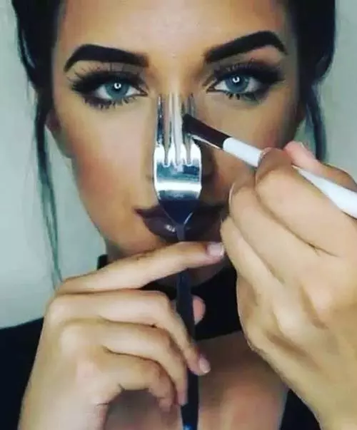 Use A Fork To Contour Your Nose Perfectly