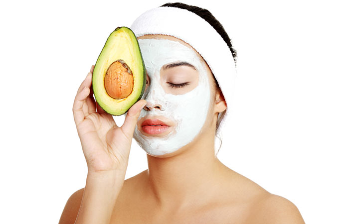 Kaolin clay and avocado face mask