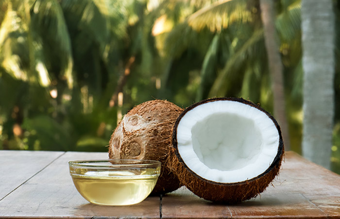 Homemade coconut oil mouthwash