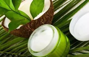 Eggs and Coconut Oil for Hair in Hindi