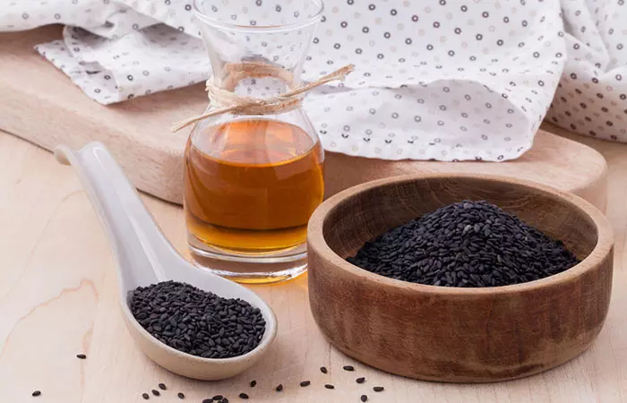 How to use black seed oil for hair growth treatment