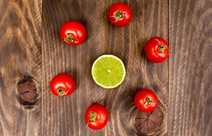 Tomato And Lemon Face Pack