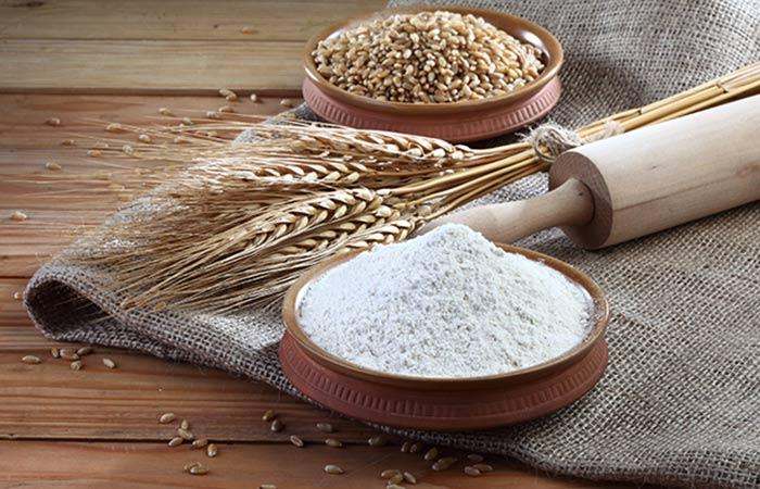 Wheat Flour And Milk Powder Face Pack