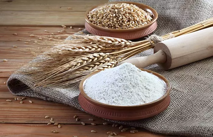 Wheat Flour And Milk Powder Face Pack