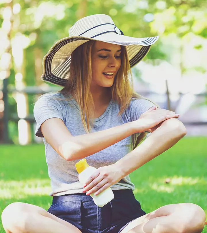 15 Best Sunscreens For Sensitive Skin