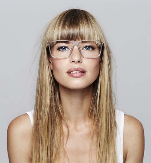 Mild straight layers hairstyle for women with glasses