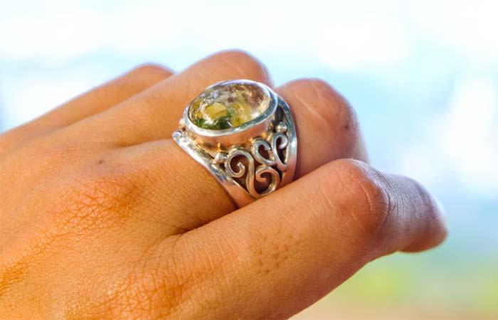 True to its moniker, a ring worn on the middle finger brings balance in one’s life.