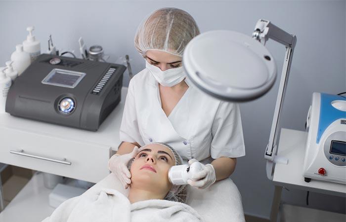 Risks And Side Effects Of Ultherapy </p>
<h2> You may also feel a very small amount of heat beneath your skin. These sensations are quick and intermittent. </p>
<p> That's why the doctor might give you pain-relieving medications before the treatment. So, does that mean Ultherapy hurts a lot? I would say it depends on your pain tolerance levels. If you have high pain tolerance levels, minor tingling sensations will not affect you much. However, if your pain tolerance level is low, you will need to take pain medications. </p>
<p> If news reports are to be believed, Ultherapy may also cause some complications. While this procedure does offer tighter- and firmer-looking skin, you may also have few complications afterwards. Some people have claimed that this procedure has sped up the aging process and left them with older-looking skin. These complications usually occur several weeks or months after the treatment. The most common complaints include: </p>
<ul>
<li> Thinning of skin </li>
<li> Hollow cheeks and eyes </li>
<li> Loss of face volume </li>
</ul>
<p> These effects are claimed to be irreversible. Several lawsuits have been filed by unhappy patients against the makers of Ulthera, a German pharmaceutical company called. However, most of them reported that they received treatment on their cheeks and cheekbones. As I mentioned earlier, the FDA does not approve using Ultherapy on any other area of the face except for the three specific areas mentioned above. Therefore, faulty treatment technique is one reason for these adverse effects. One particular case has also been reported where the patient experiences pain and migraines and whose symptoms of Lyme disease resurfaced (<a href=