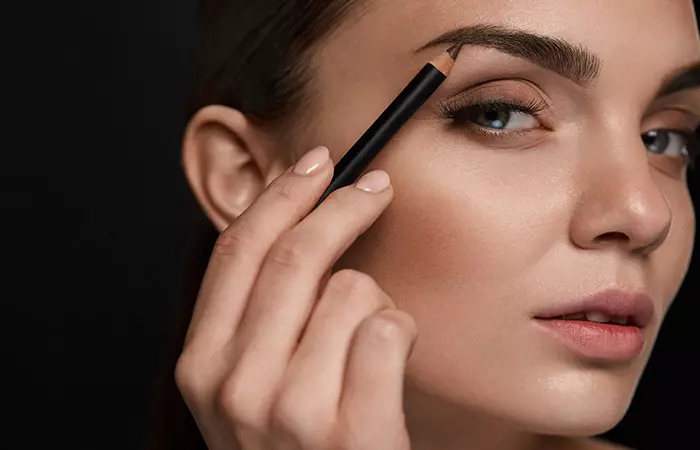 Before Filling In Your Brow, Highlight It