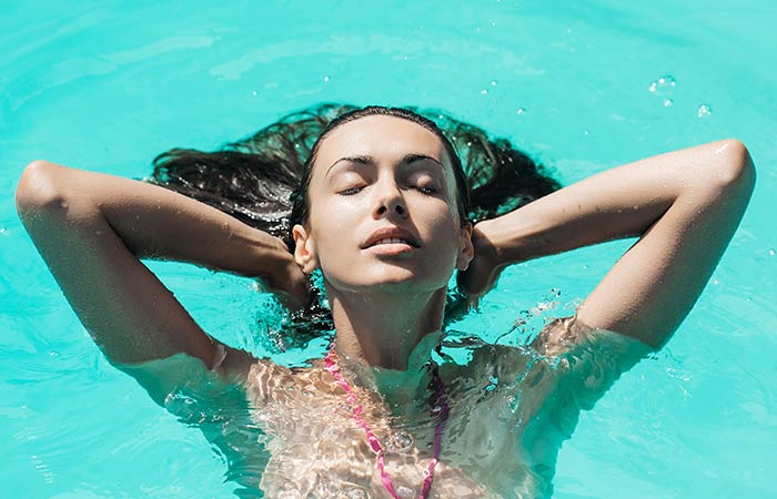 Condition Your Hair To Stay Safe From Chlorine