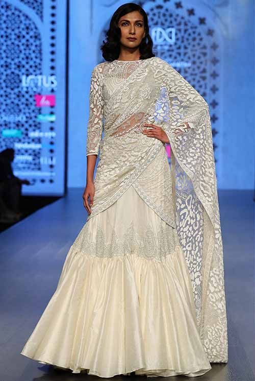 Indian Wedding Reception Gowns | Online Indian Gowns UK – Mongas