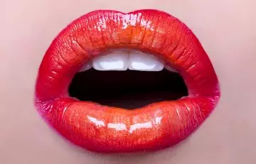 Lip Gloss For Lustrous Lips